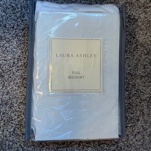 Laura Ashley bedskirt